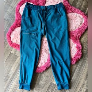 Heartsoul Low Rise Tapered Leg Scrub Jogger Pant size petite medium